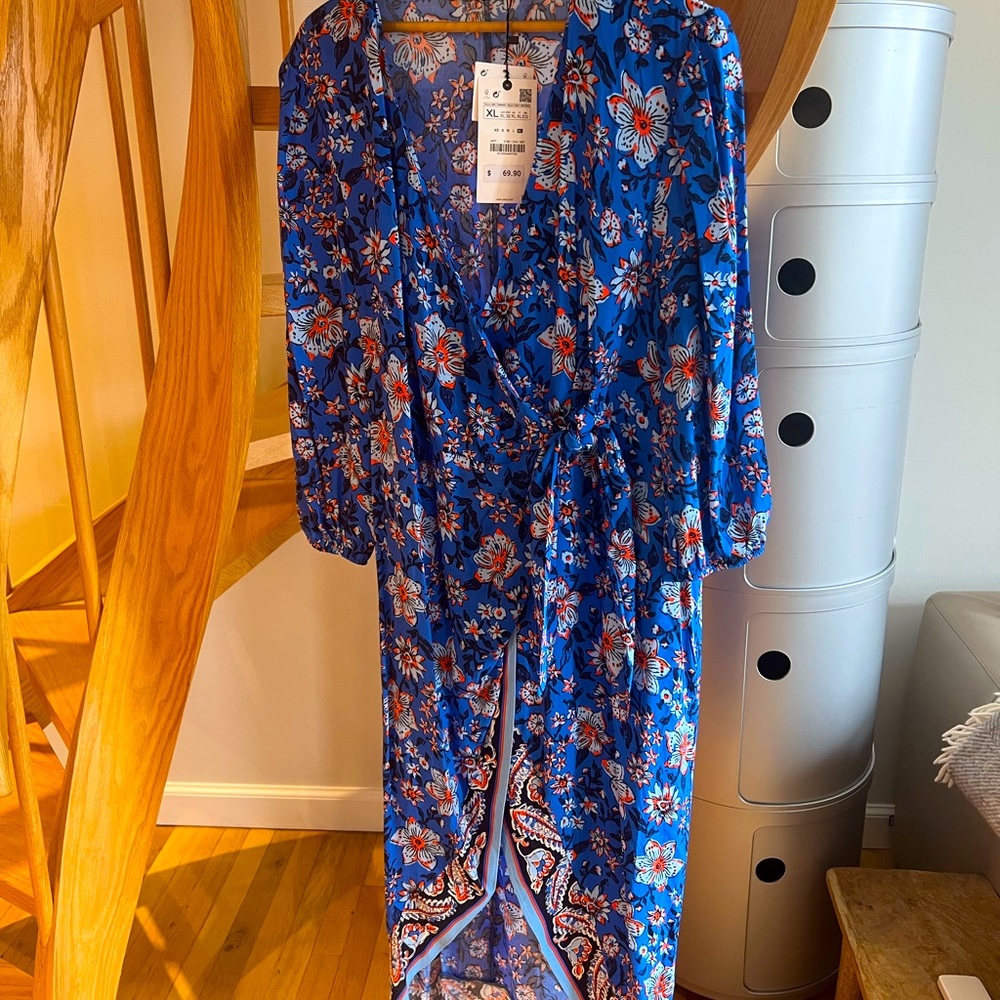 Wrap Zara dress with tags!